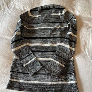 Banana Republic Medium sweater